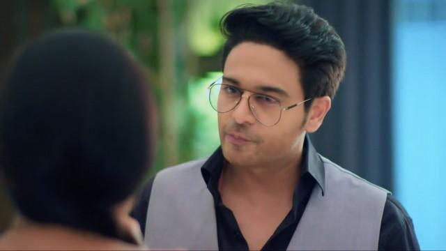 Anuj Apologises to Anupama