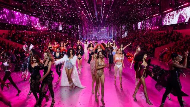 Victoria's Secret Fashion Show 2024