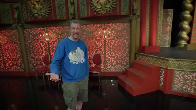 2,000,000 Subscriber Treat: Taskmaster Set Tour