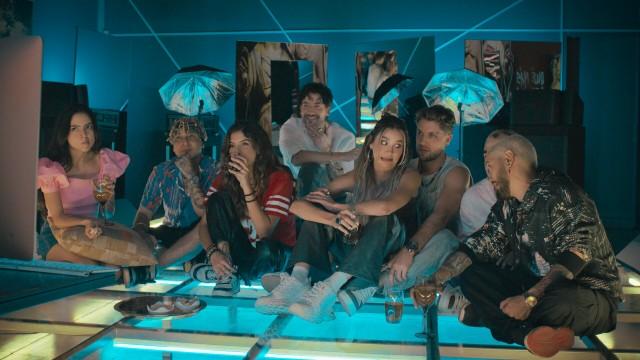 Sky confiesa que siente algo por Charly e intenta alejarse