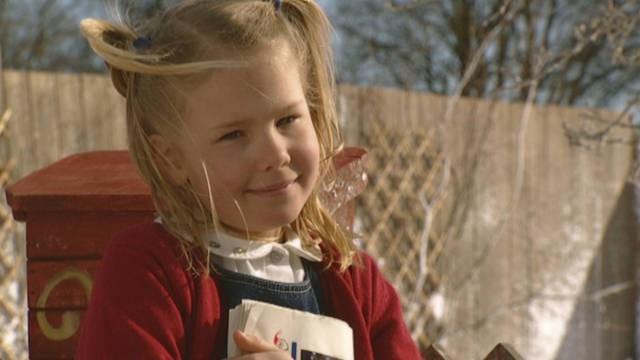 Ronny and Julia are under house arrest