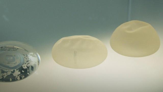 Implants mammaires : danger sous la peau