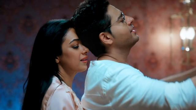 Anupama, Anuj Get Romantic