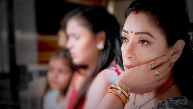 Leela Becomes Unconscious