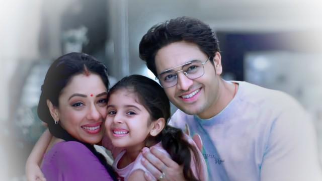 Anupama Takes Charge