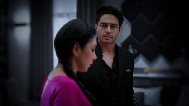 Anupama Tries to Make Up