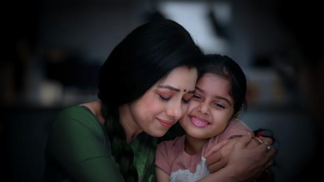 Kinjal Takes Care of Paritosh