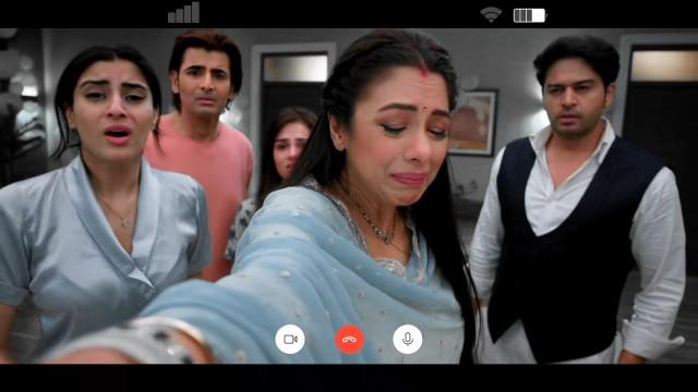 Anupama and Anuj Request Maya