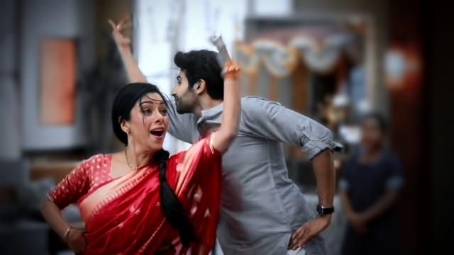 Anupama and Anuj's Sudden Meeting